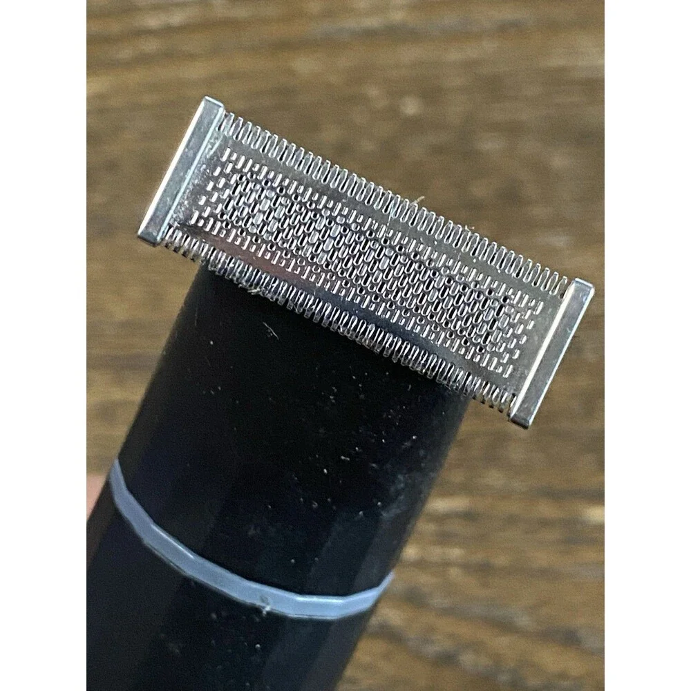 Supply Electric Beard & Body Trimmer *turns On And Works But Needs Charger*